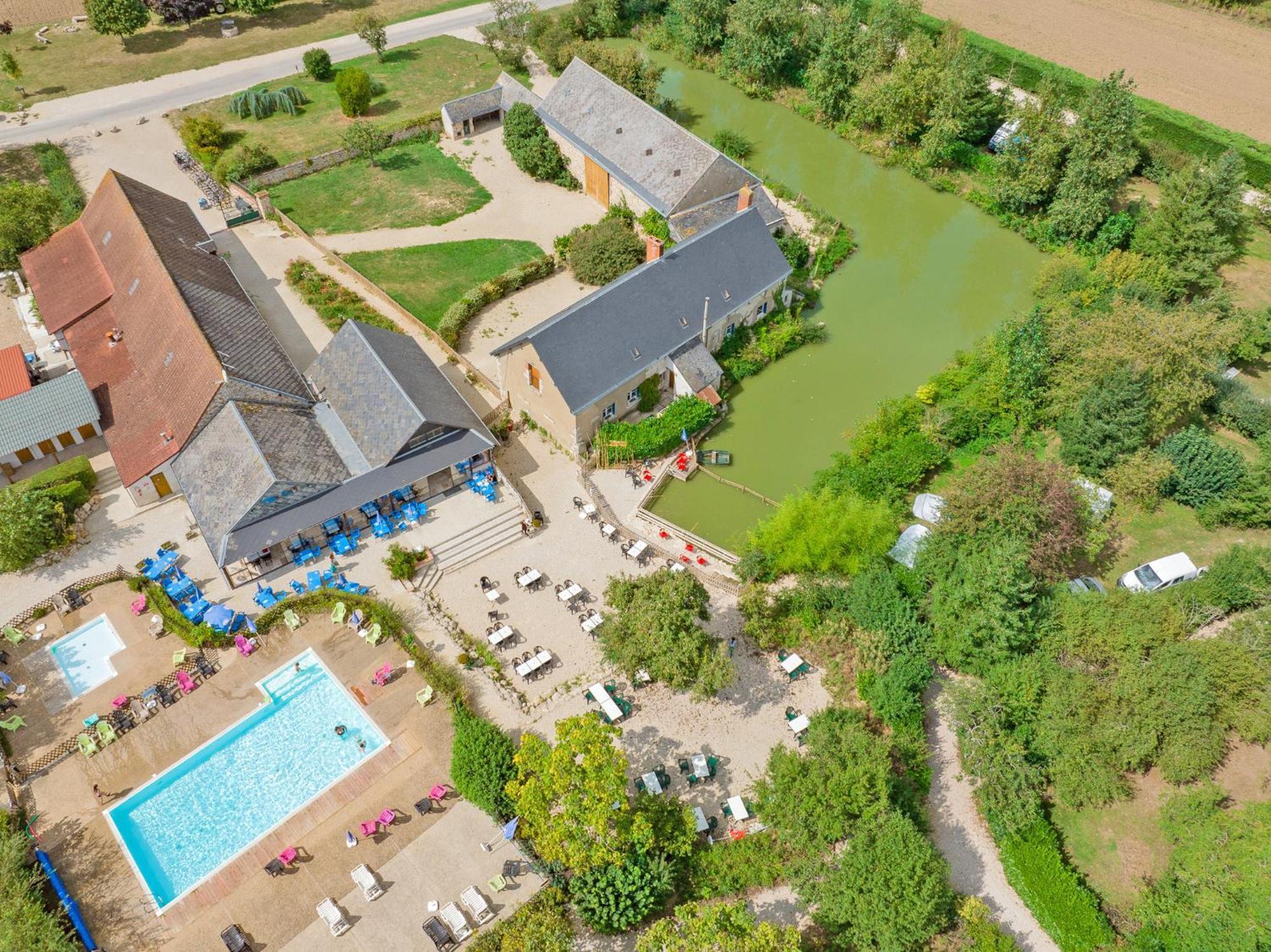 Camping Valloire-Sur-Cisse Seillac Exteriör bild